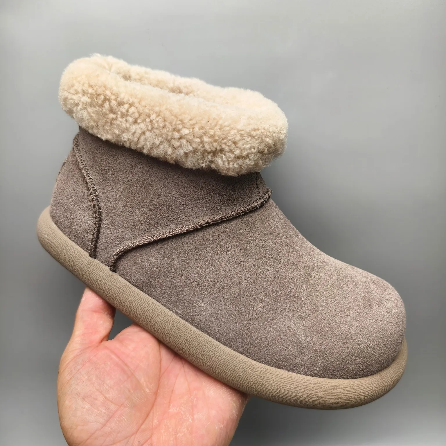 💰540 UGG sheepskin all-in-one snow boots 1618-5 rubber wear-resistant sole casual shoes Color: Gray Maroon Sand Matching size: 35-40